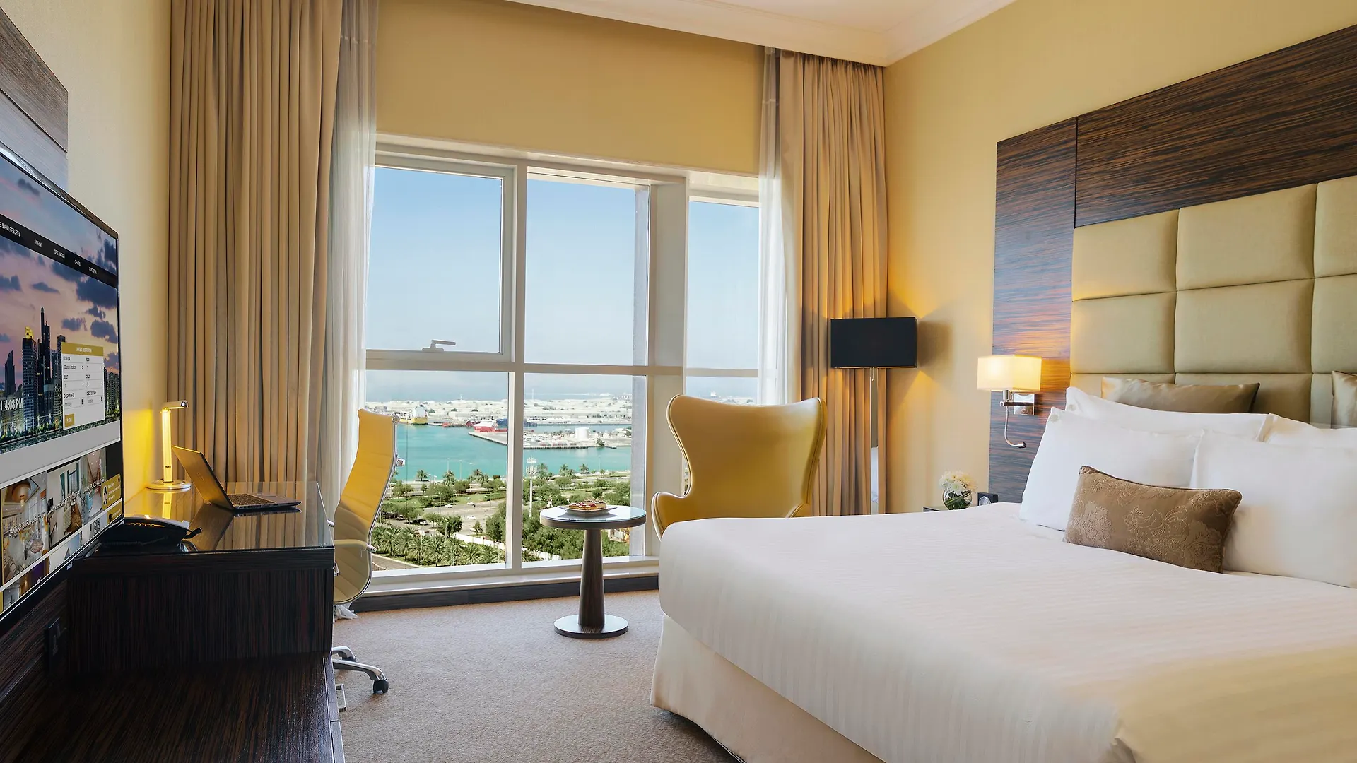 Jannah Burj Al Sarab Hotel Abu Dhabi 5*,  United Arab Emirates